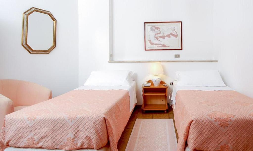 Hotel Su Barchile โอโรเซย ภายนอก รูปภาพ